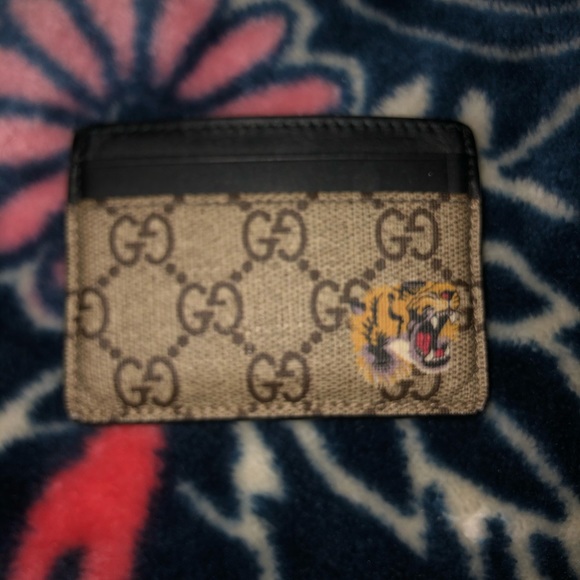 Gucci card wallet
